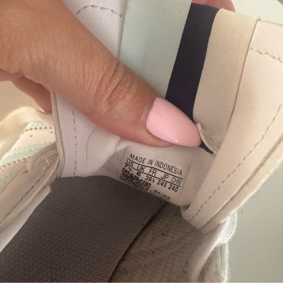 Adidas White and Mint Athletic Sneakers - Picture 8 of 9